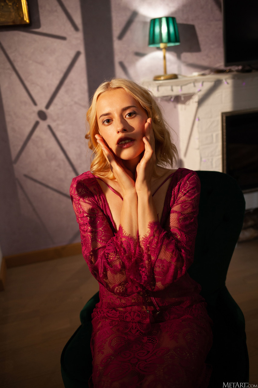 Met Art が贈る Anoli Angel のヌード写真