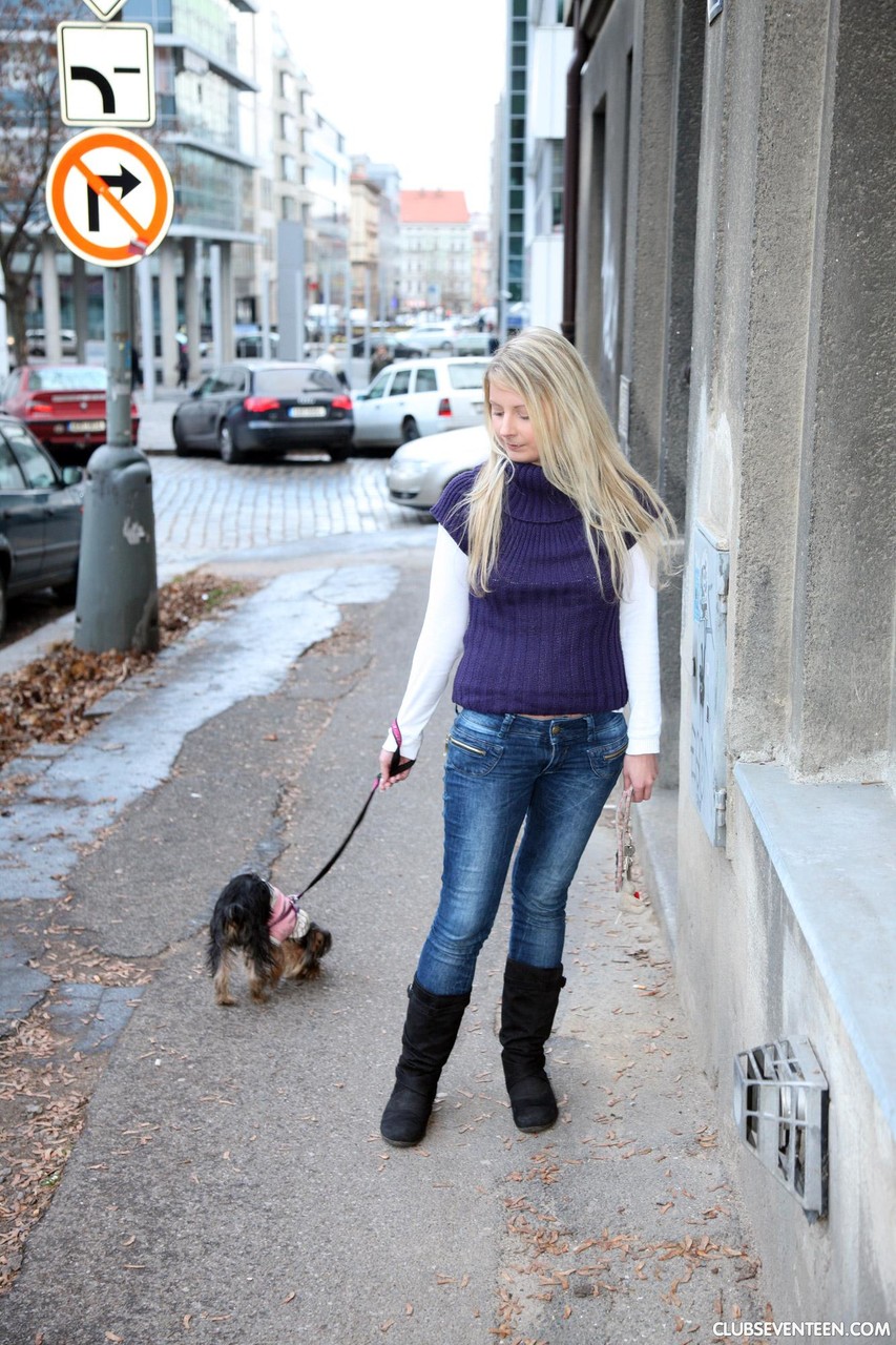 صور الجنس الليزبي البخاري للمراهقات لارا جي وميا إي من كلوب سيفنتين