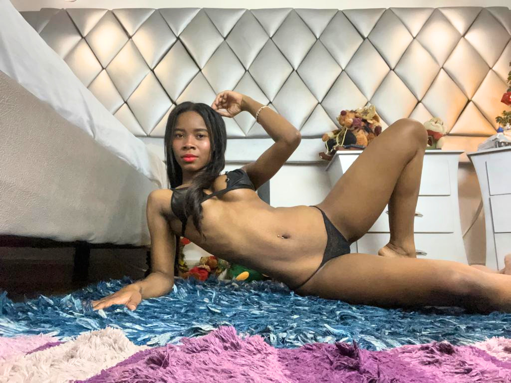 阿耳忒弥斯·穆恩 和 阿莉娅·穆恩 色情 XXX