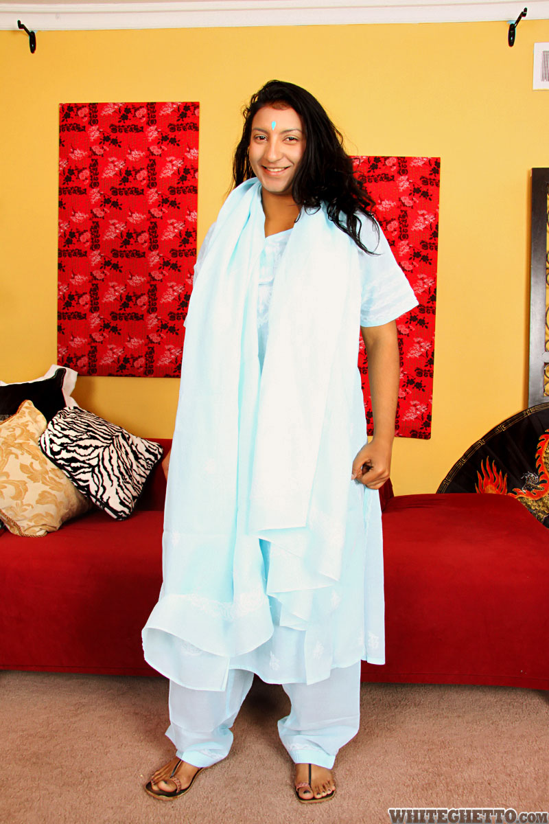 Chubby Indian MILF Charumati A Strips To Bra And Underwear In Sandals