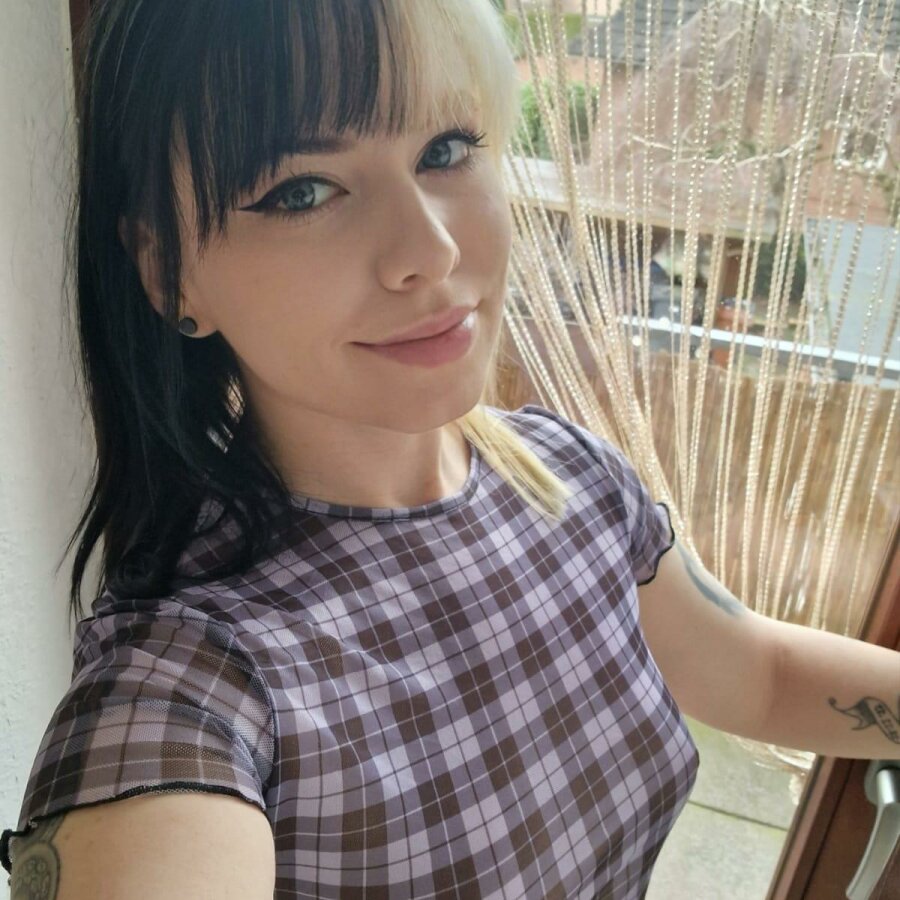 Inked Goth Babe Kirajameson Shows Big Booty