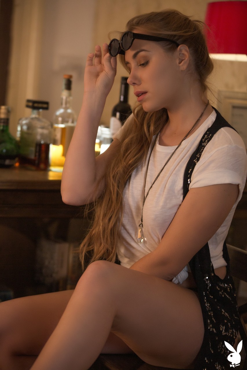 Glamorous Stefani Kovalyova Strips And Flaunts Her Great Tits