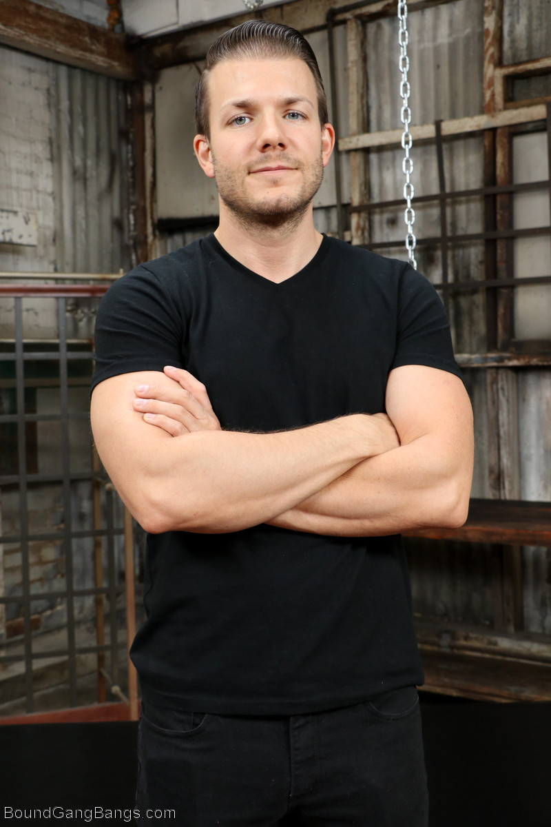 कोडी स्टील, डोनी सिंस और जॉन जॉनसन के साथ बंधे गैंगबैंग एचएक्सएक्सएक्स तस्वीरें