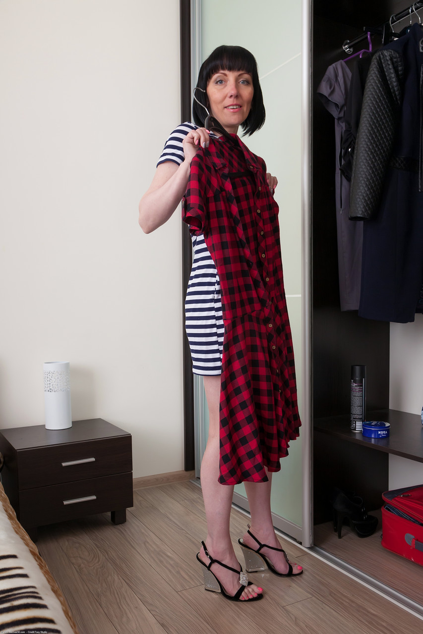 Cherry Despina All Over 30 Milf Sex Gallery