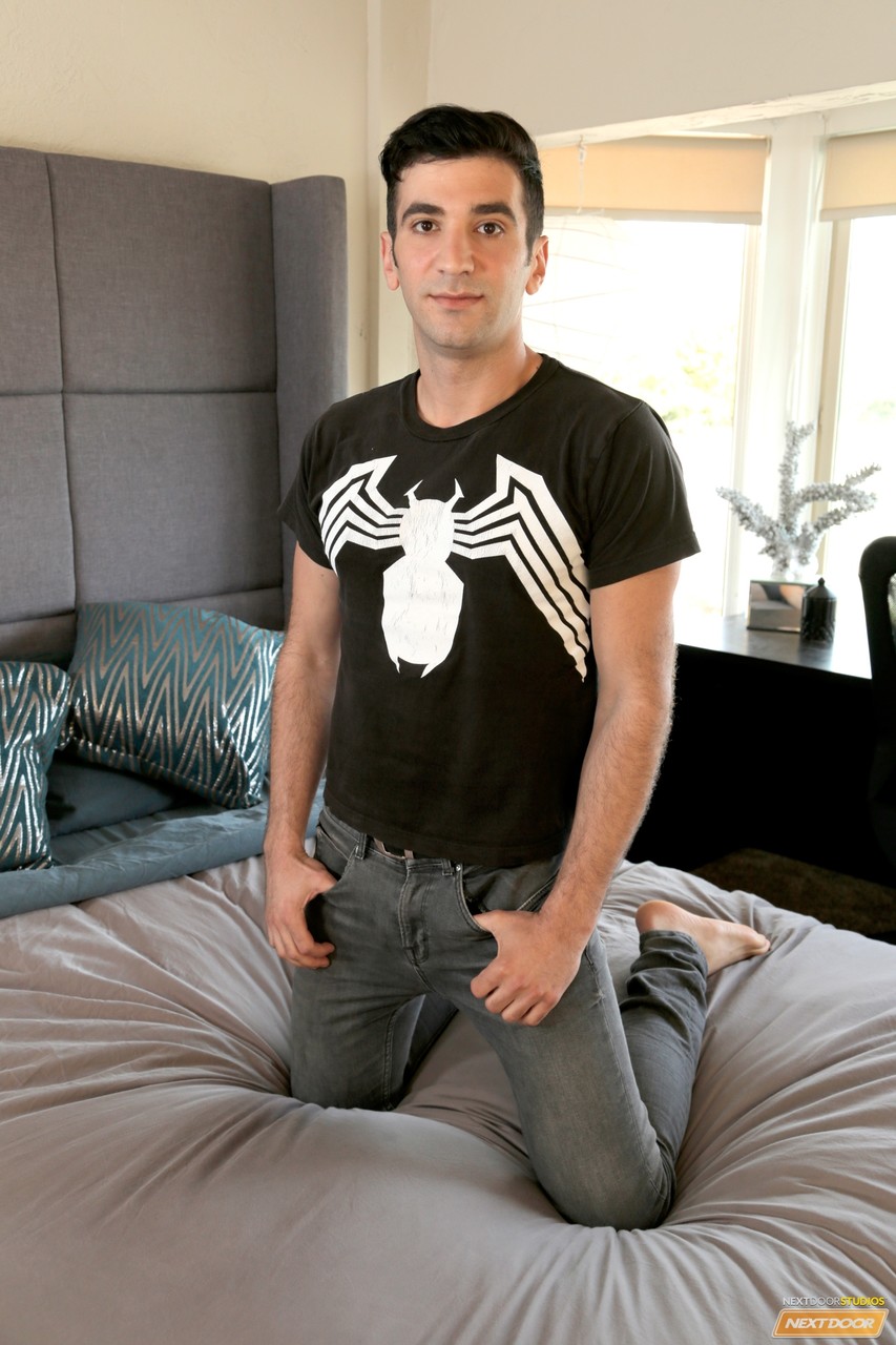 Scott Riley 警察 野外 肛交 性交 与 男友 在 家 中 搜索