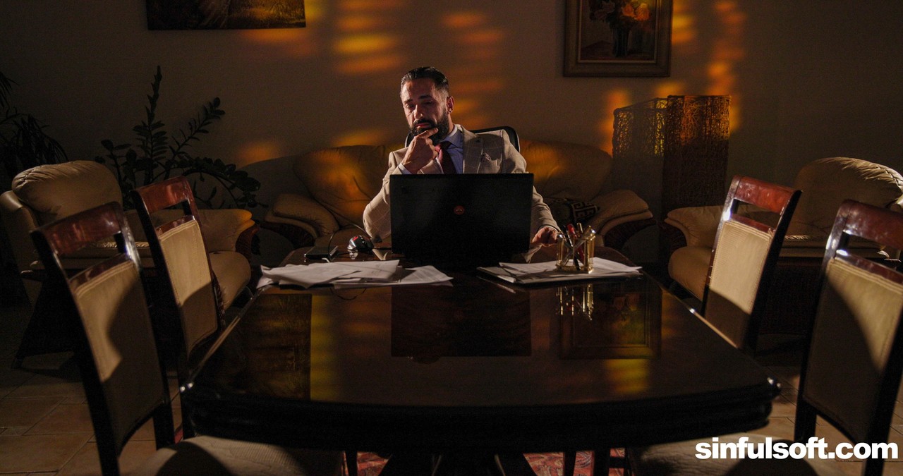 पापी नरम: मेडुसा पोर्न और मुगुर एक्सएक्सएक्स छवियां