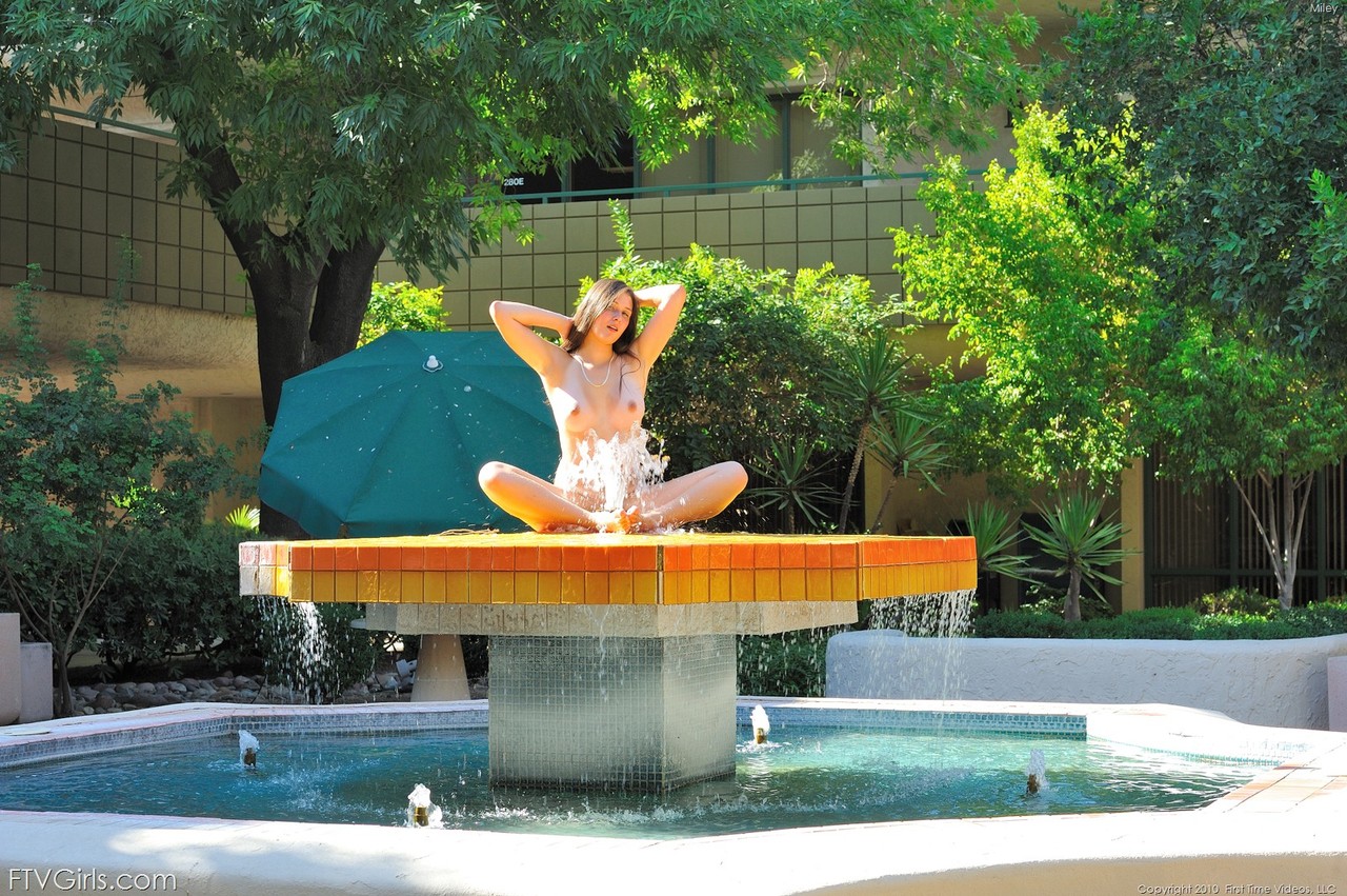Buddhist Miley Nude Fucks Herself With Hairbrush To Orgasm