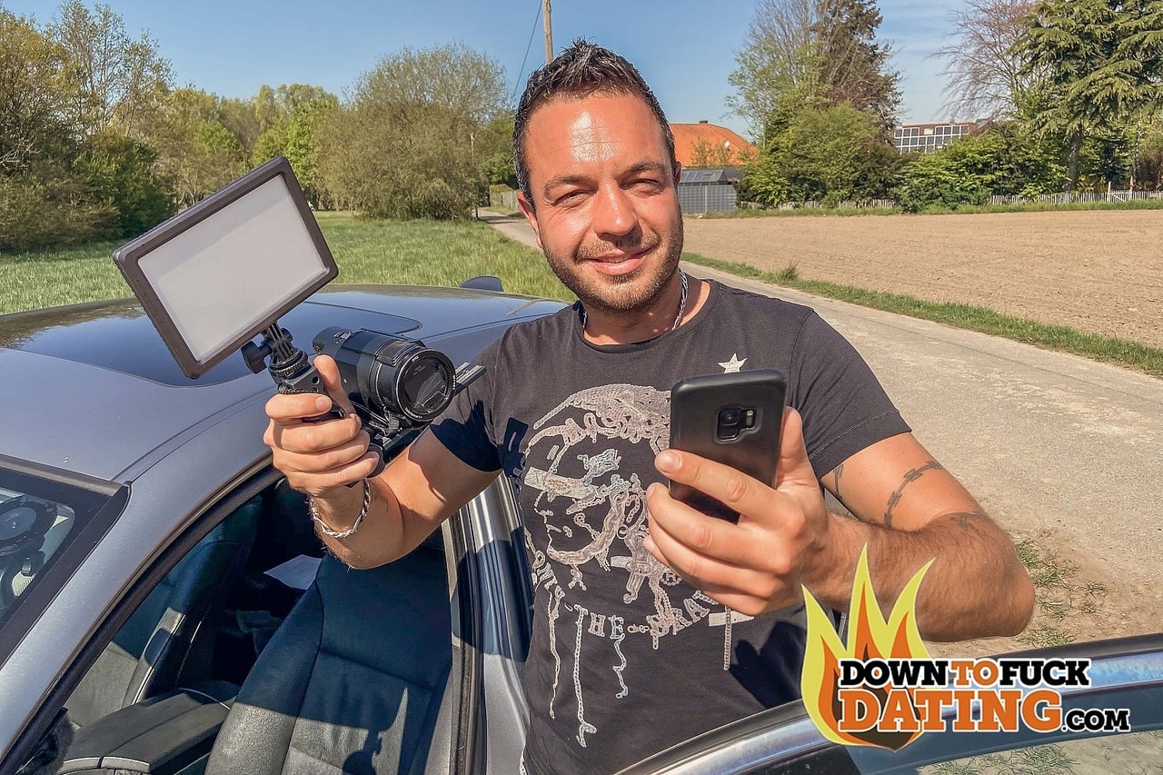 Cute BBW Samantha Kiss Shows Her Huge Juggs Before Getting Pounded Outdoors