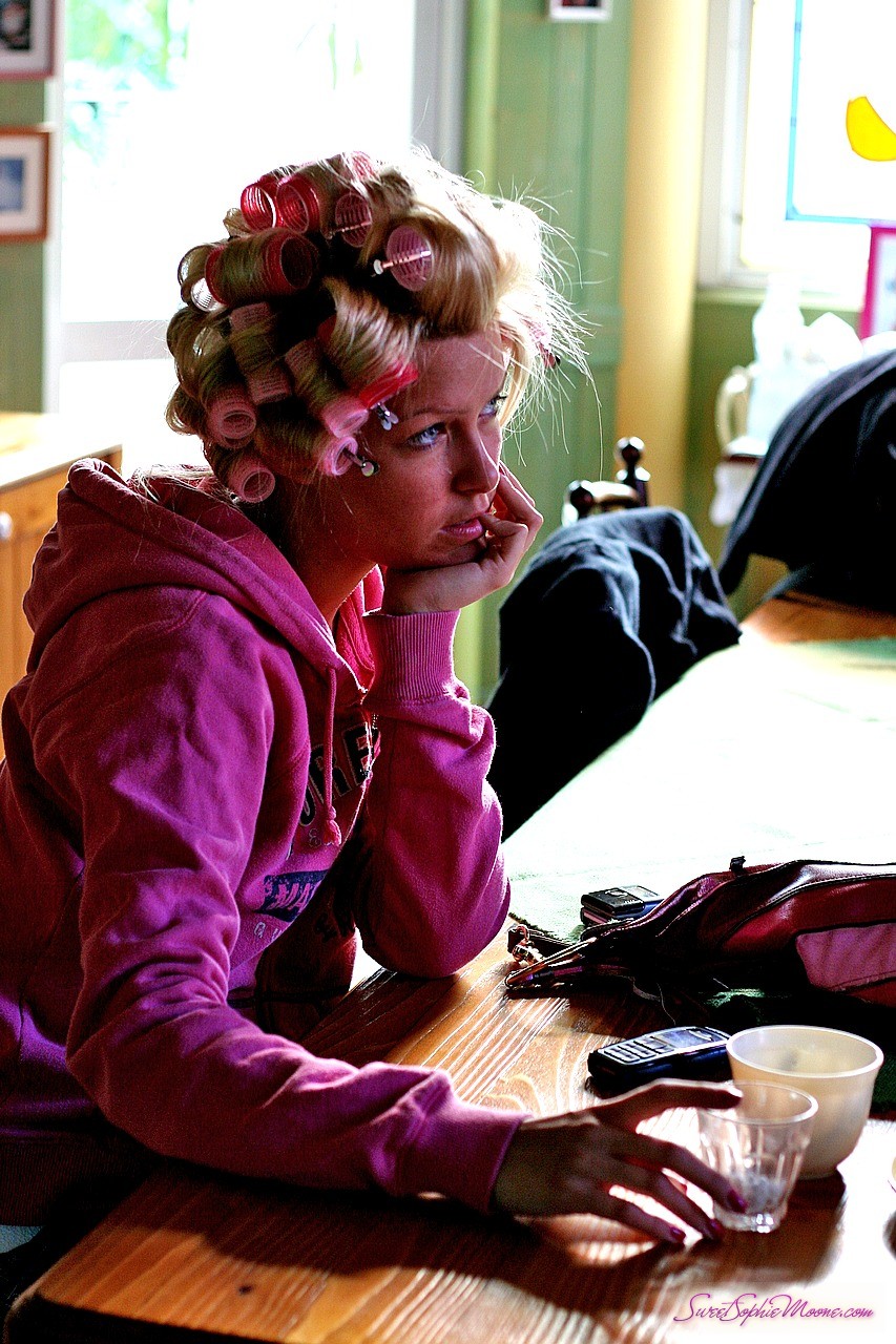 Lesbische Teenies Sabrina Sweet Und Sophie Moone Analspielzeug-Casting