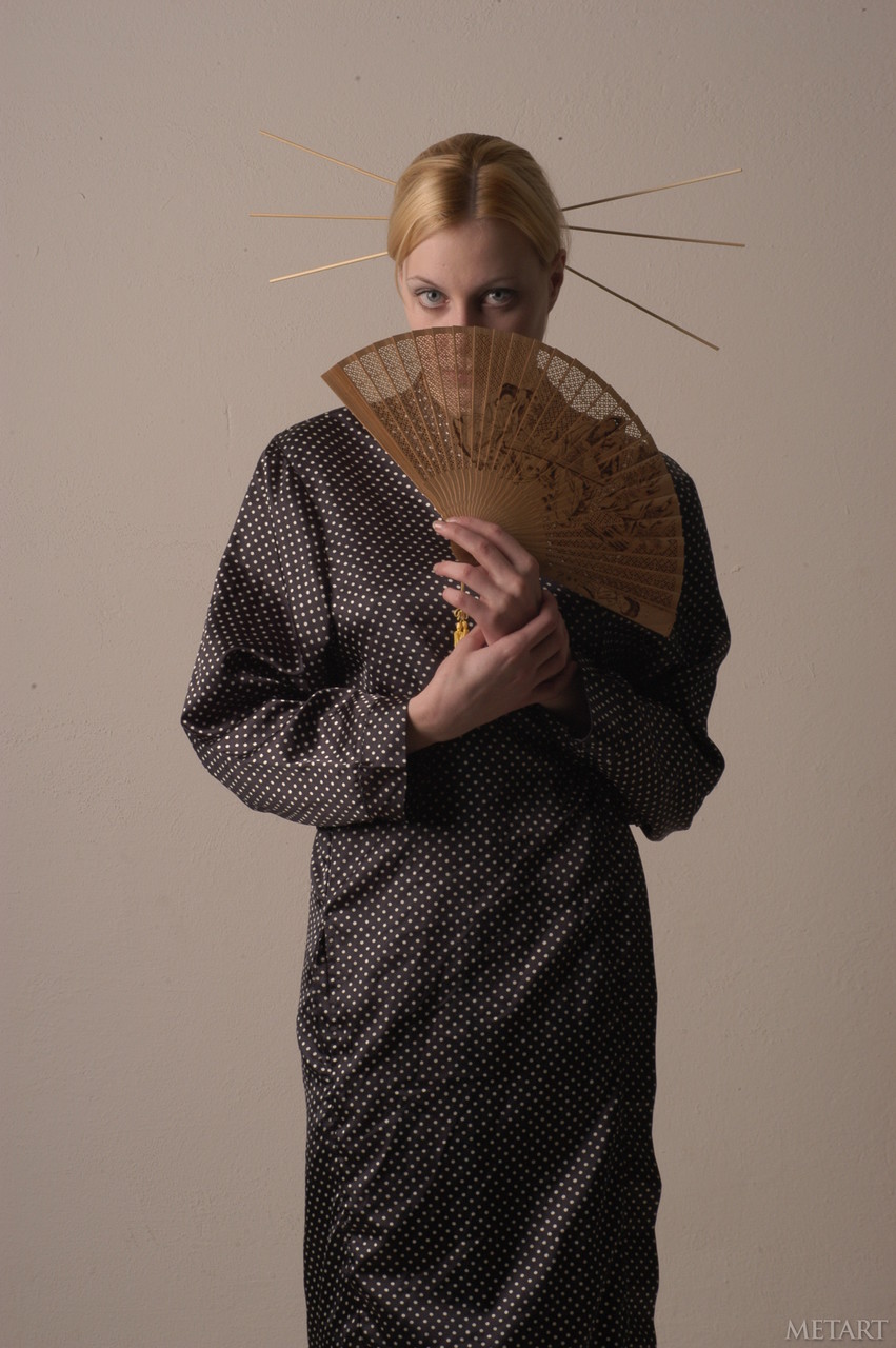 Met Art 呈现 Narkiss 火辣情色摄影