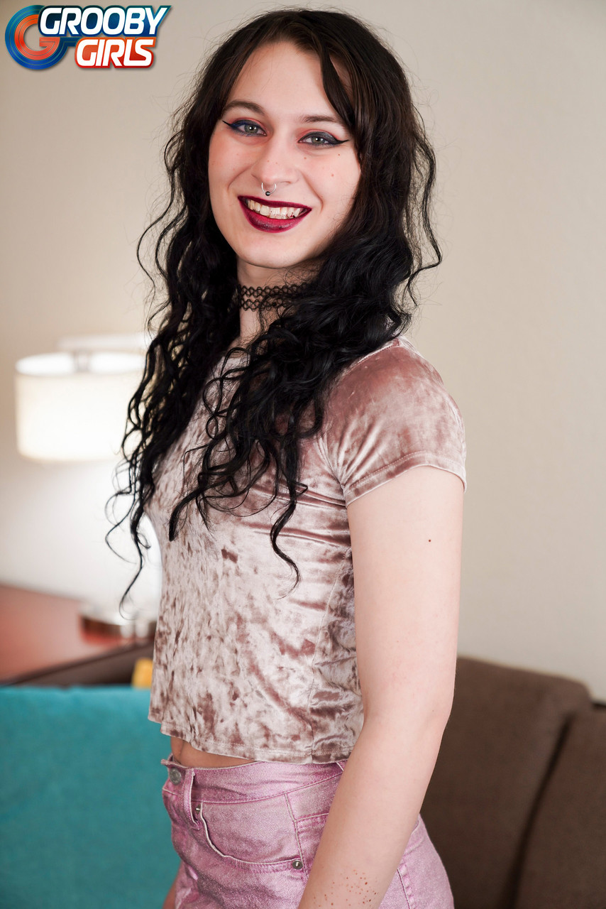 Katya Solara Grooby Girls ポルノギャラリー