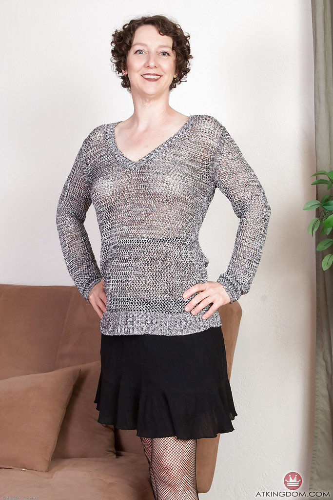 Artimesia, Mature Pantyhose Model, Reveals Hairy Pussy In High Heels