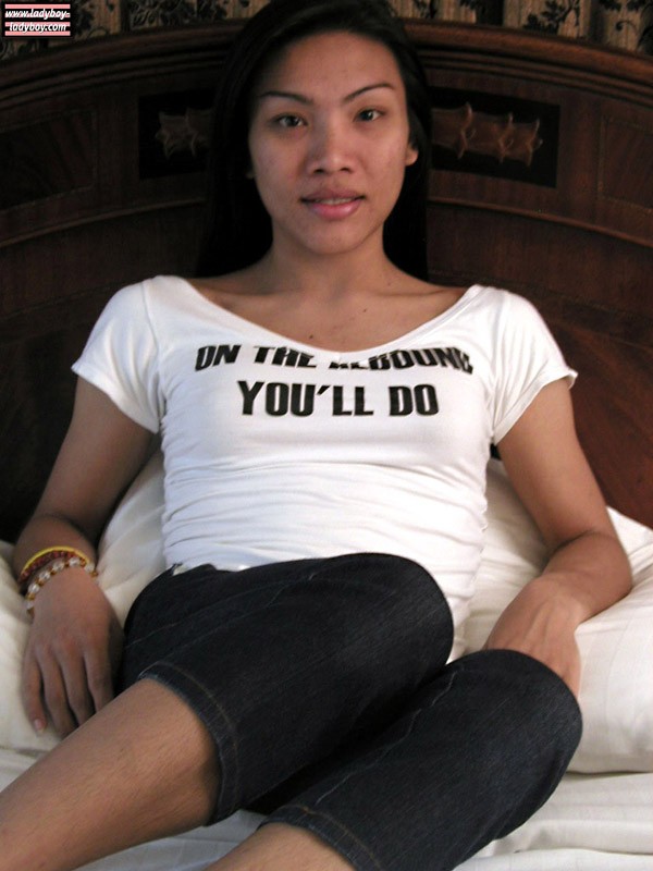 Nam ポルノ：アジアのニューハーフ ポルノ画像