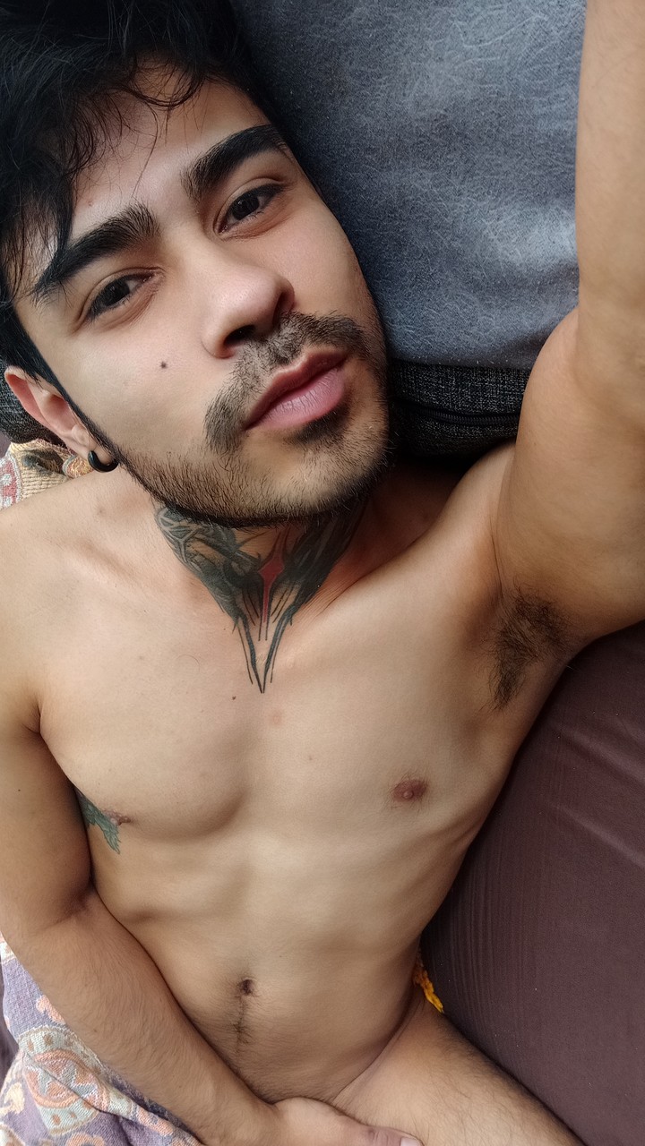 Stephanent Retaiment 裸体图库