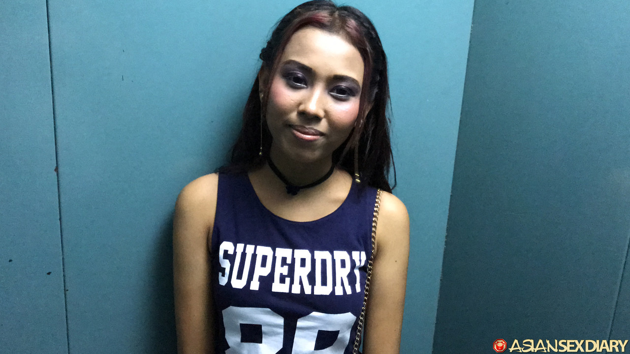 Skinny Asian Girl Yom Shows Creampied Trimmed Pussy After POV Sex