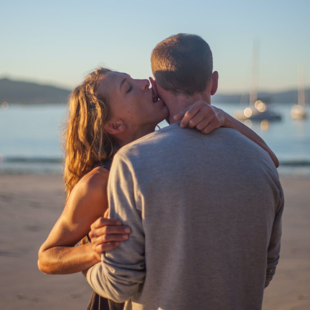 Euro Babe Iana Bet Gets Dicked On Sandy Beach In Front Of Photographer