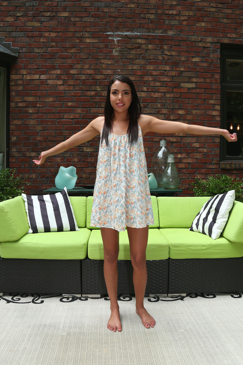 Als Scan Présente Rachel Rivers Dans Des Photos Érotiques Chaudes