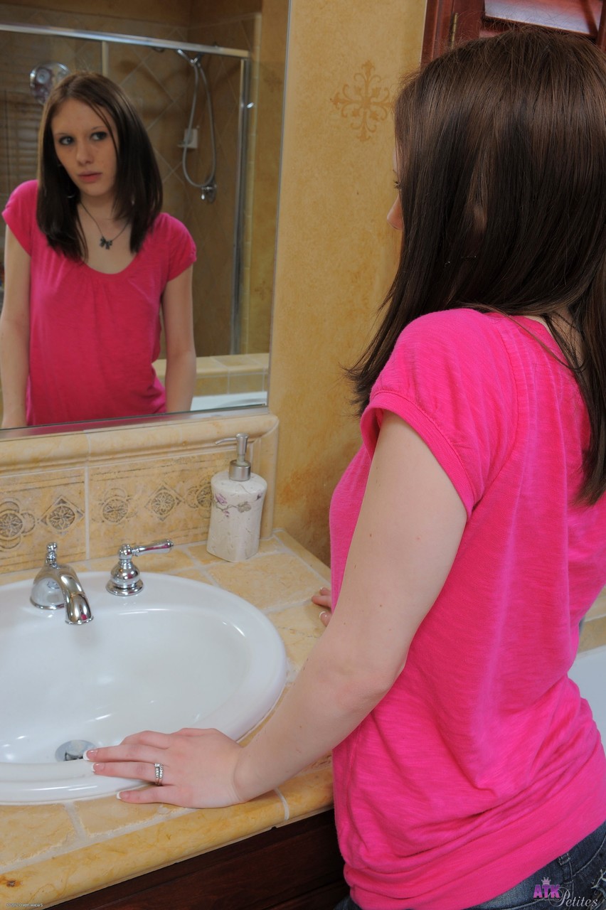 泰拉·蒂奥内裸体照片 Atk 高级版