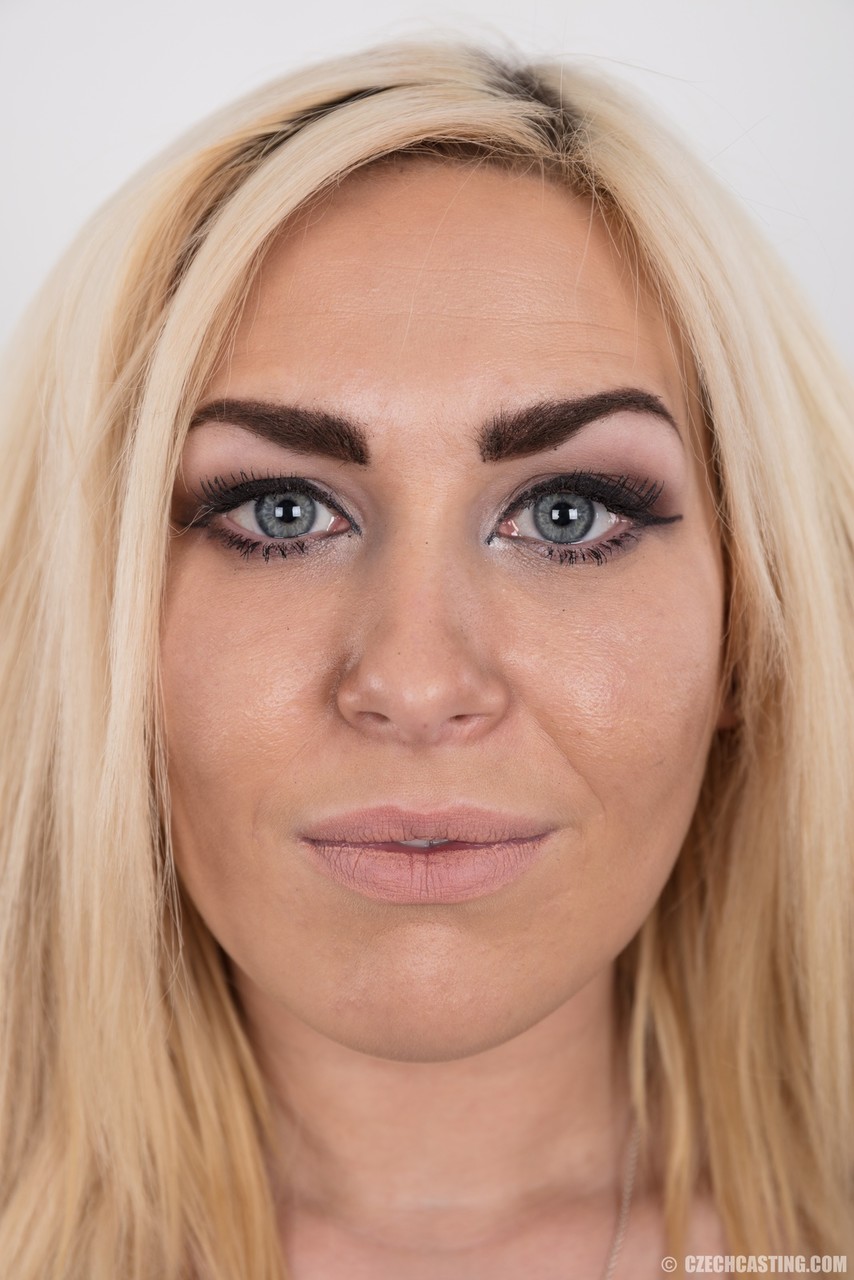 Patricie Blonde Amateur Solo Strip Tease