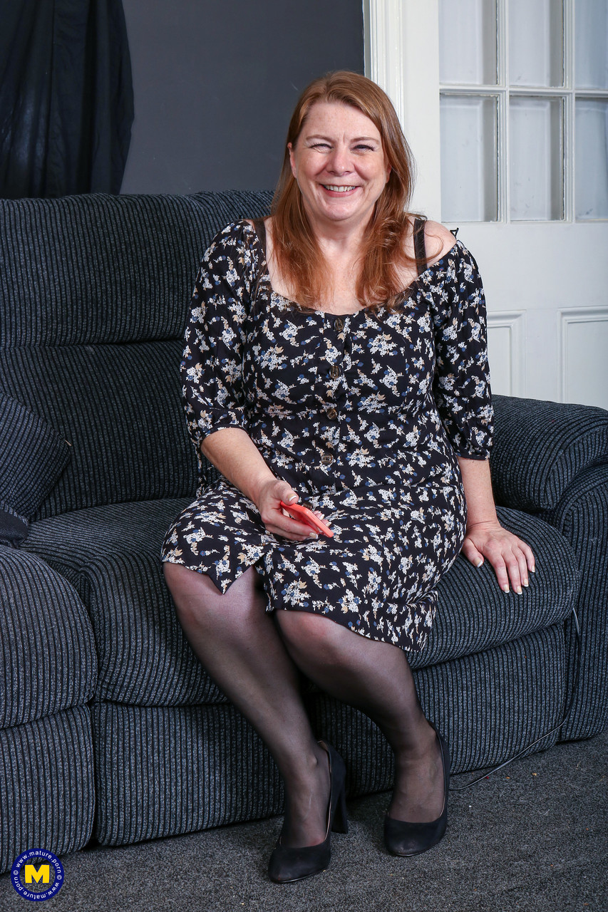 巨乳熟女素人レイチェルが欲情した愛人にフェラチオ