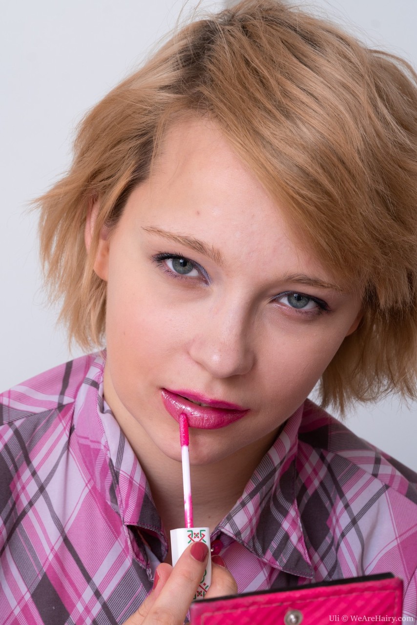 Upskirt Underwear Flash Before Nude Modelling Debut By Pretty Girl Uli