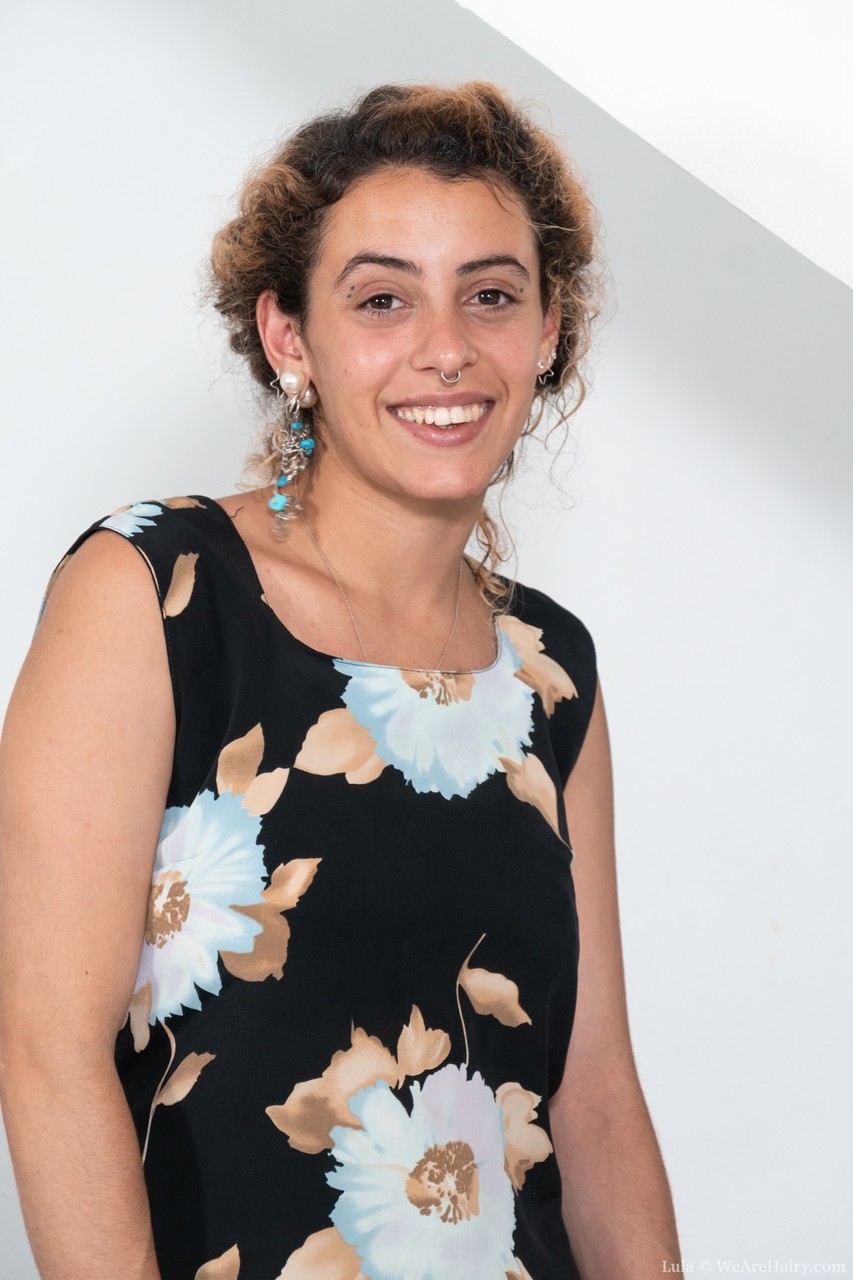 Natural Juicy Tits and Hairy Crotch on Short-Haired Amateur Lula