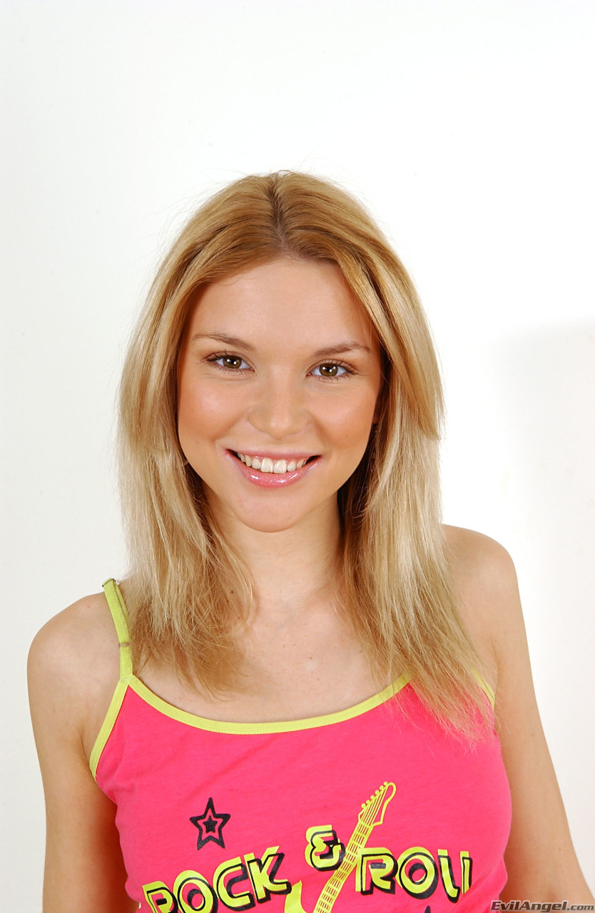 Sweet Teen Cindy E Models Non Nude In Mid Riff Shirt And Pink Panties