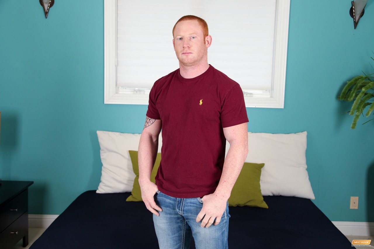 性欲を満たしたゲイのマーキーモアとジョーダンが互いのチンポを舐めあい、犯し合う