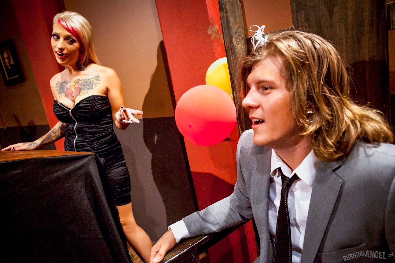 Tattooed Girls Give Birthday Boy A Wild Threeway Fuck After Dinner