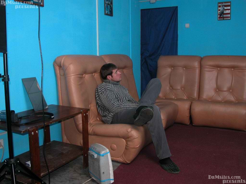 Blonde Milf Maria Fickt Zwei Studenten Beim Dreier