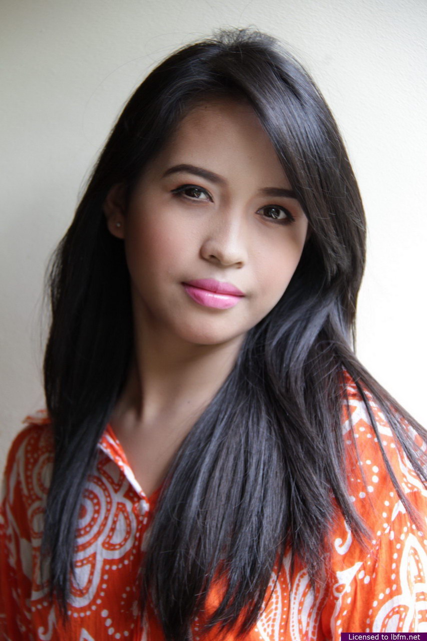 Sexy Asian Amateur With Tiny Titties And Tight Pussy Legs Spread