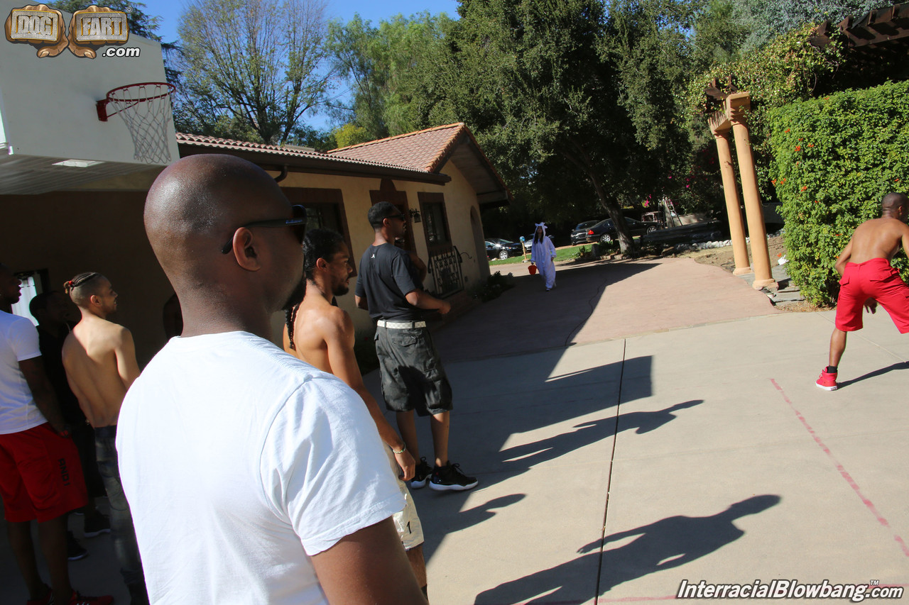 Wild Interracial Blowbang Ends With Hot Teen Melissa Moore Getting Jizzed