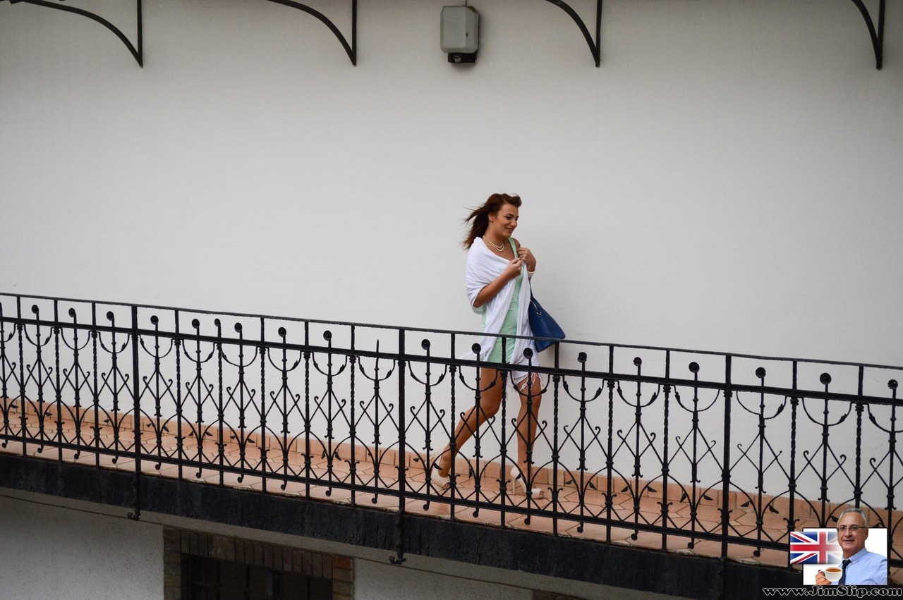 巨乳红发少女Hanna通过试镜拍摄带有剃毛鲍鱼的激情硬核