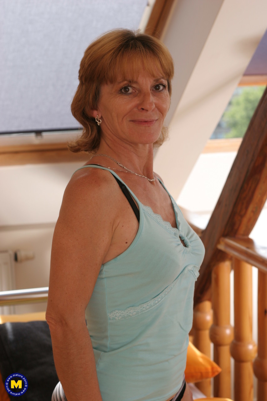 Wild Granny Shariah Glass Dildo Fuck