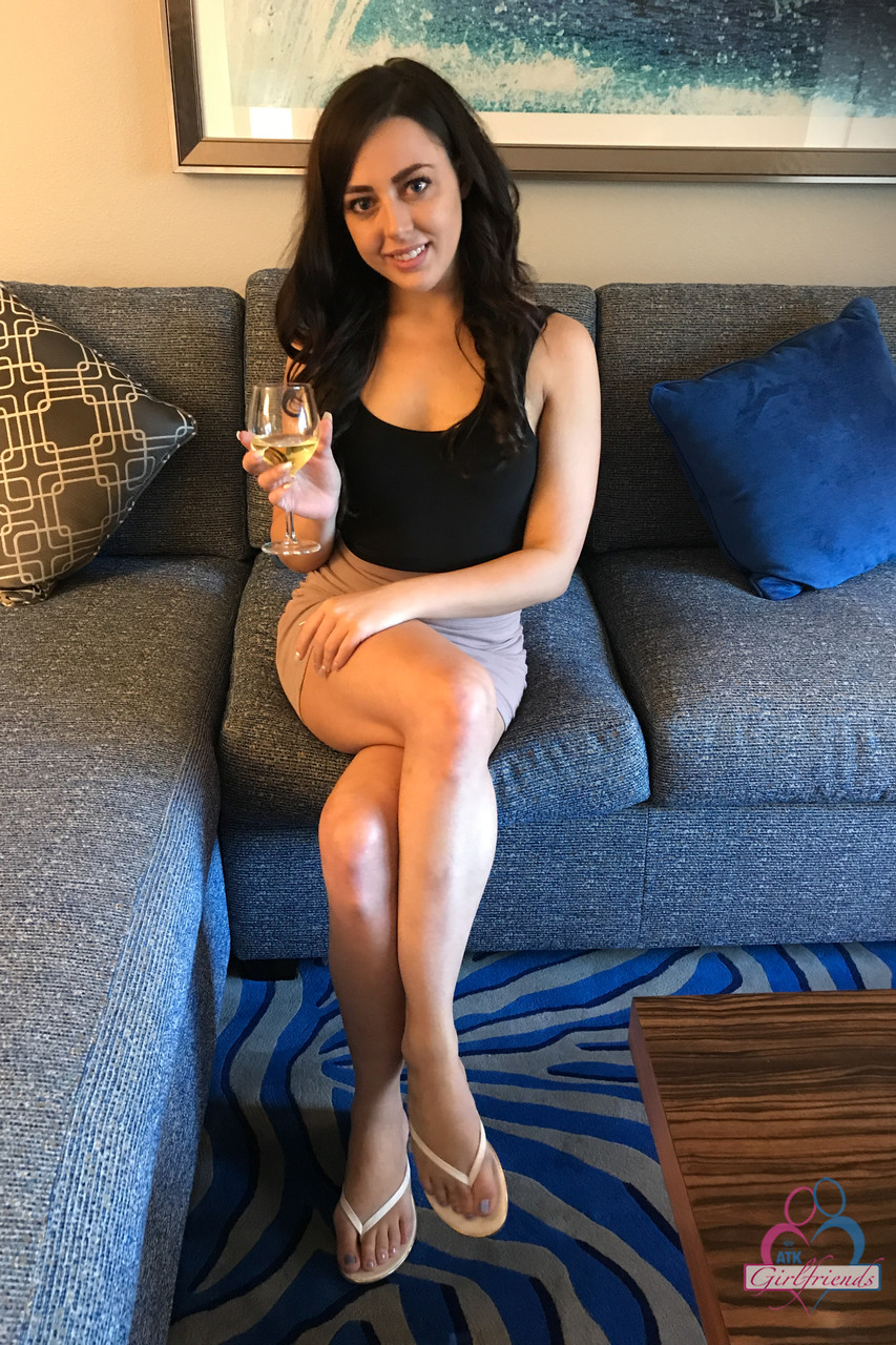 Whitney Wright Flashing and Fingering Her Pussy - Amateur Girlfriend