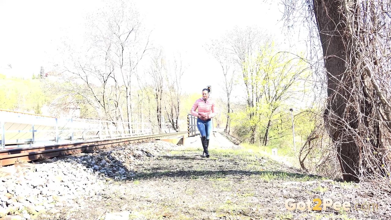 Solo Girl Billie Pulls Down Jeans To Piss Near Railway Tracks