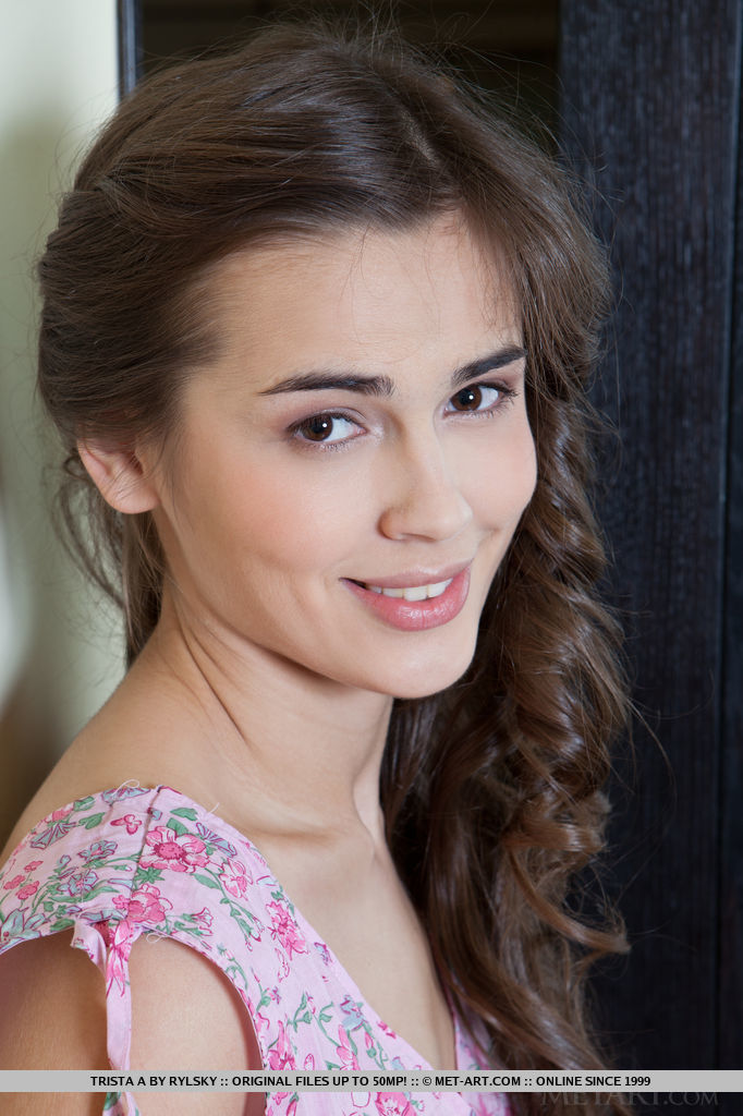 Naughty Teen Trista A Flashes Naked Pussy In No Panties Upskirt