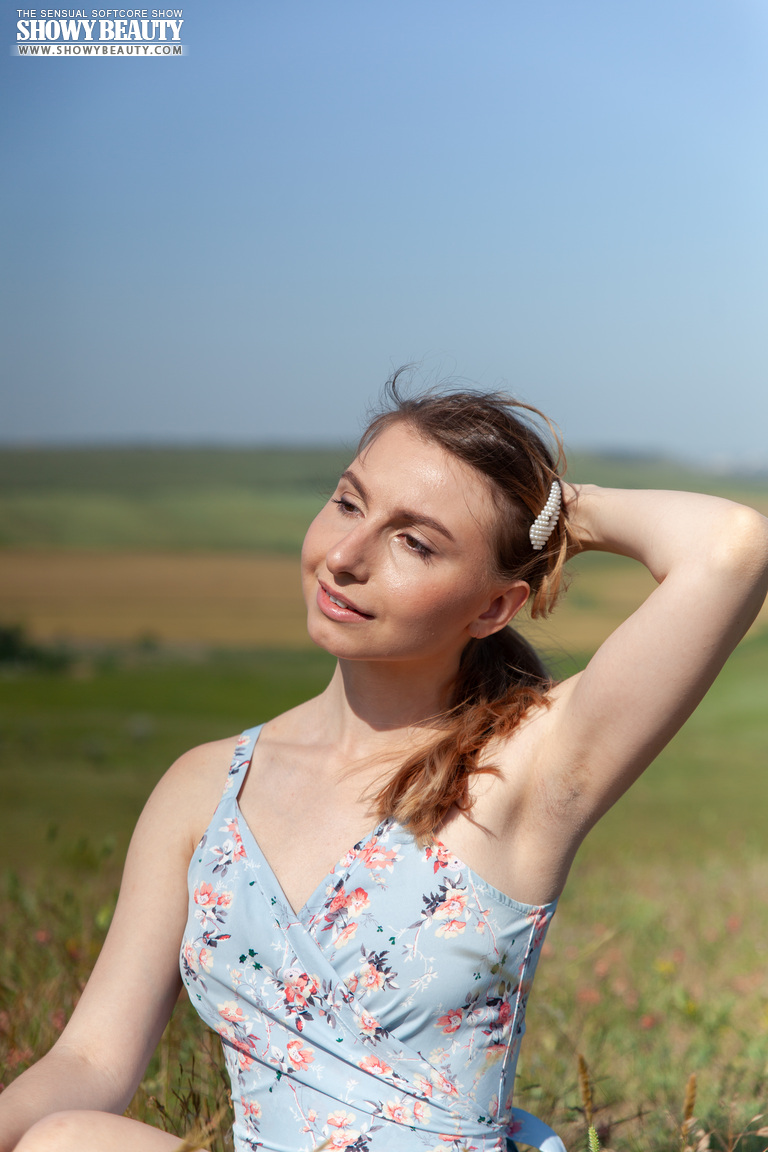 Young Amateur Lana Winter Gets Completely Naked In A Farmer's Field