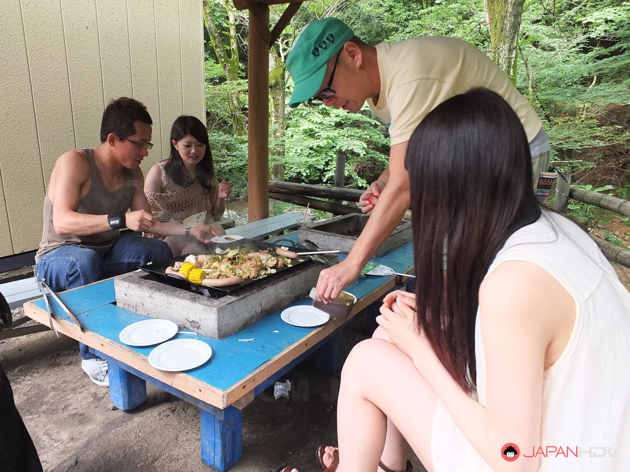 Japanische College-Schönheiten In Grober Asiatischer Orgie Mit Perversen
