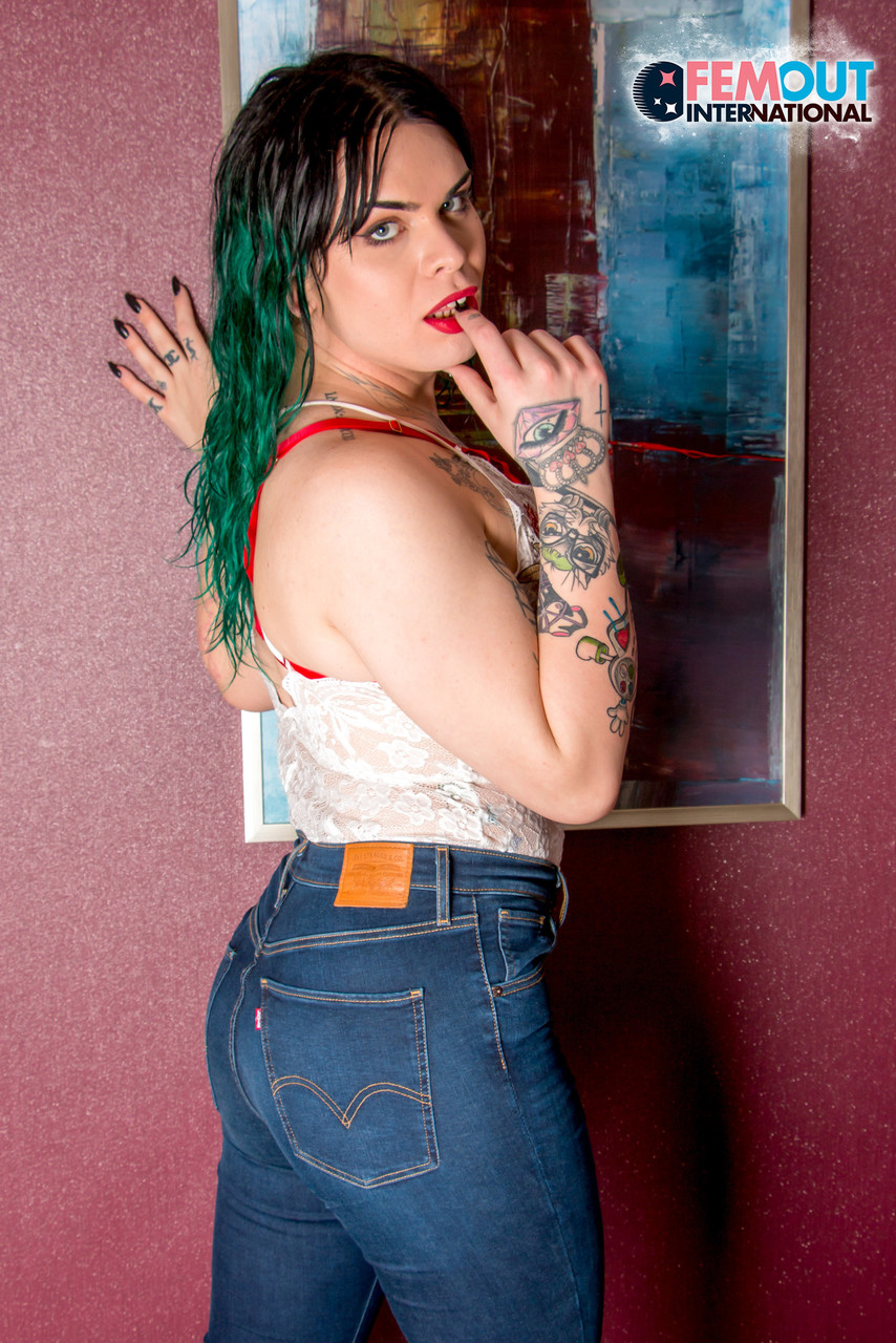 एक्सेल रॉयल फीमआउट की नग्न तस्वीरें