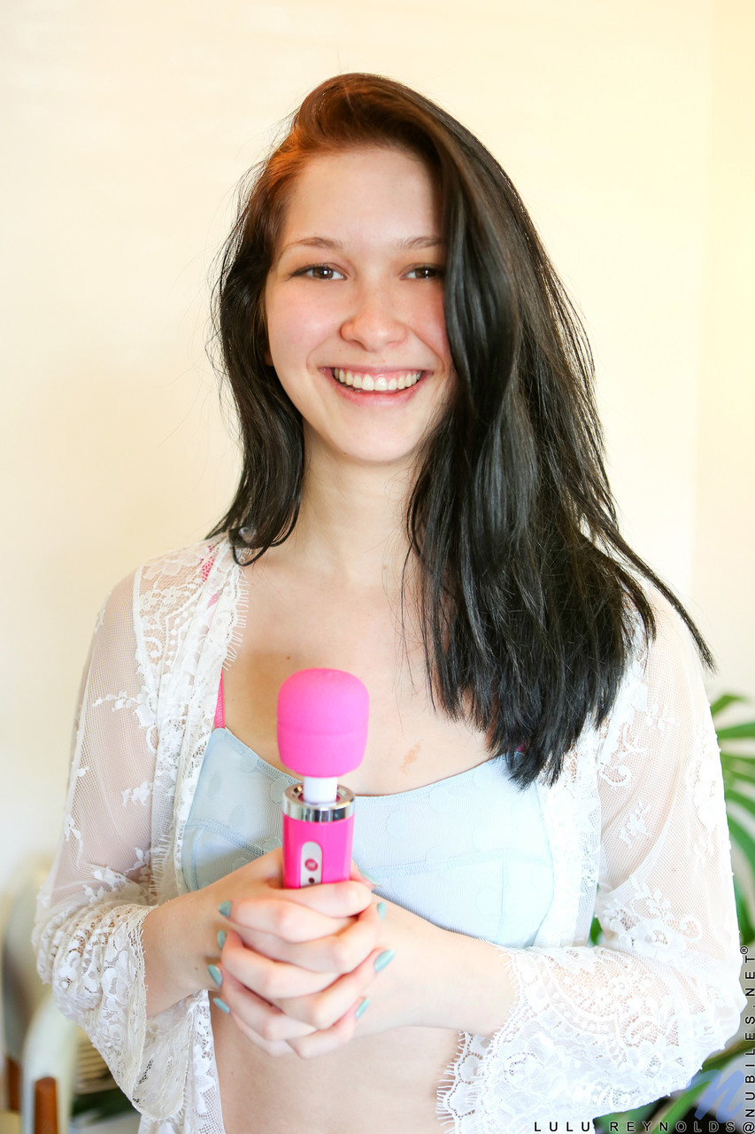 Amateur Teen Lulu Reynolds Shows Her Adorable Round Ass And Plays With Toy