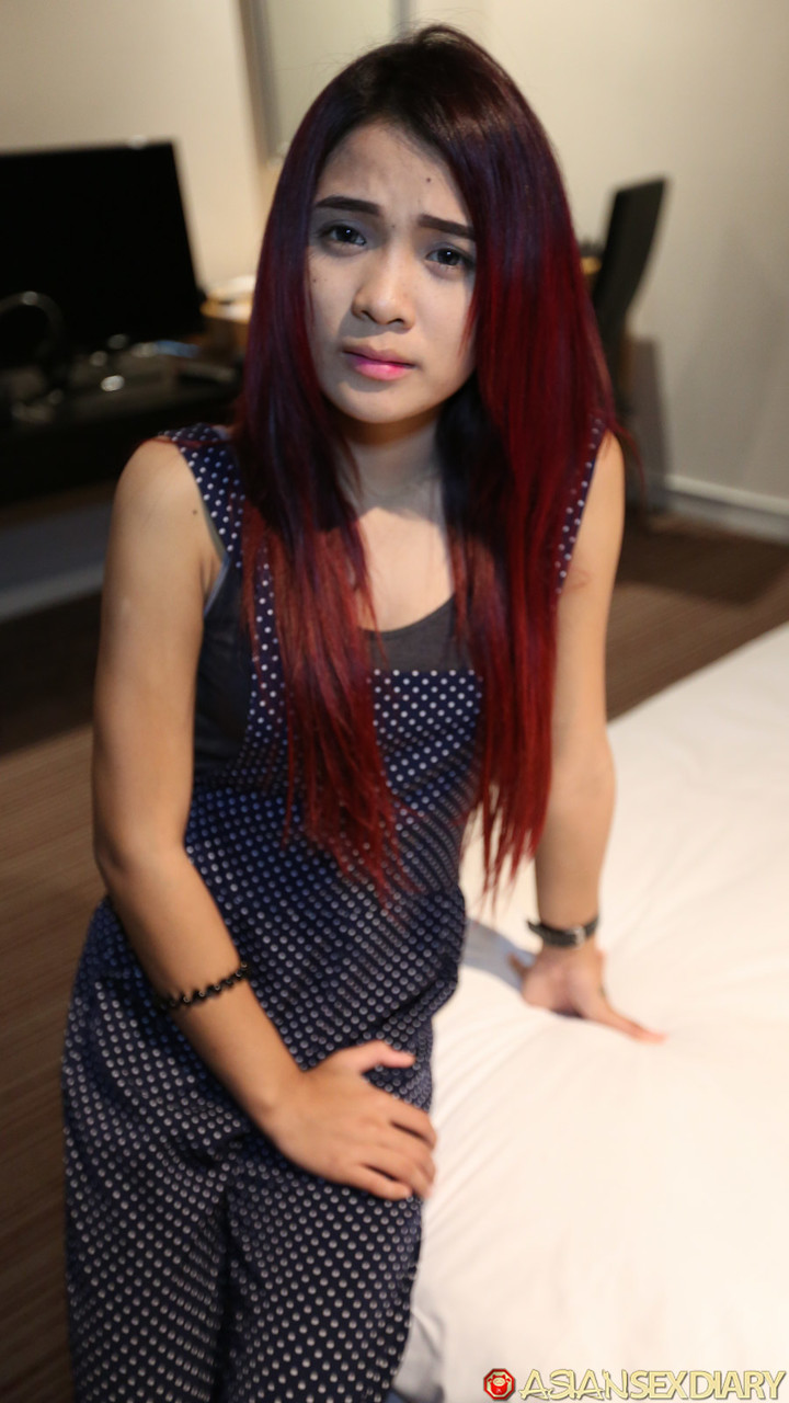 Petite Amateur Teen Nok C Gets Fucked From Behind Showing Hot Tattoo