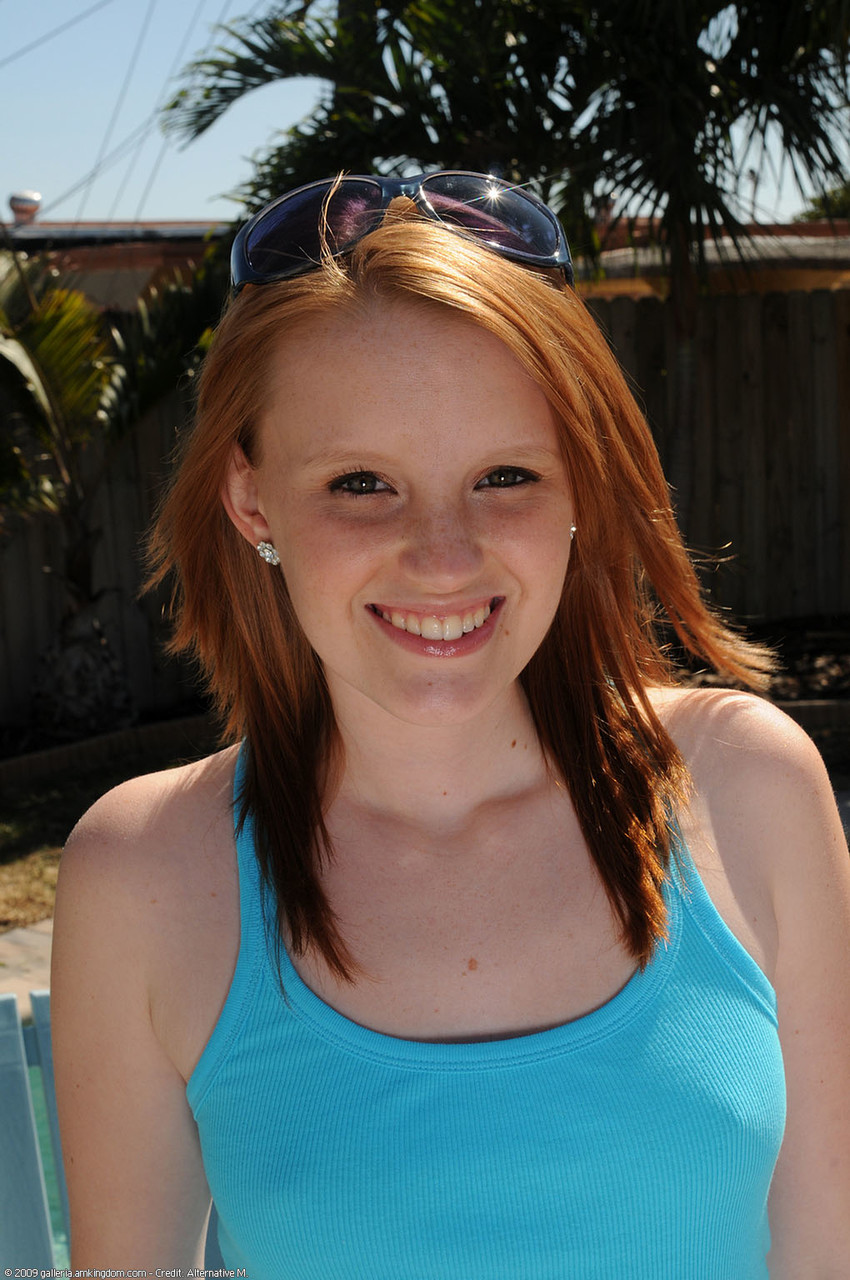 Atk Archives プレゼンツ Katey Grind 裸のポルノ写真