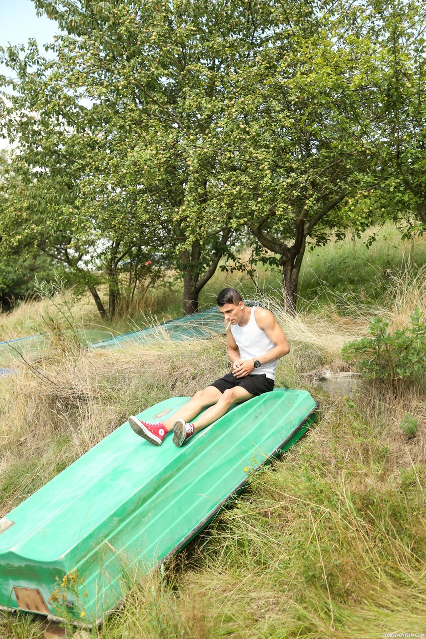 पतली लड़की सारा के Получает चूत चाटने से पहले बड़ा लंड लेती है