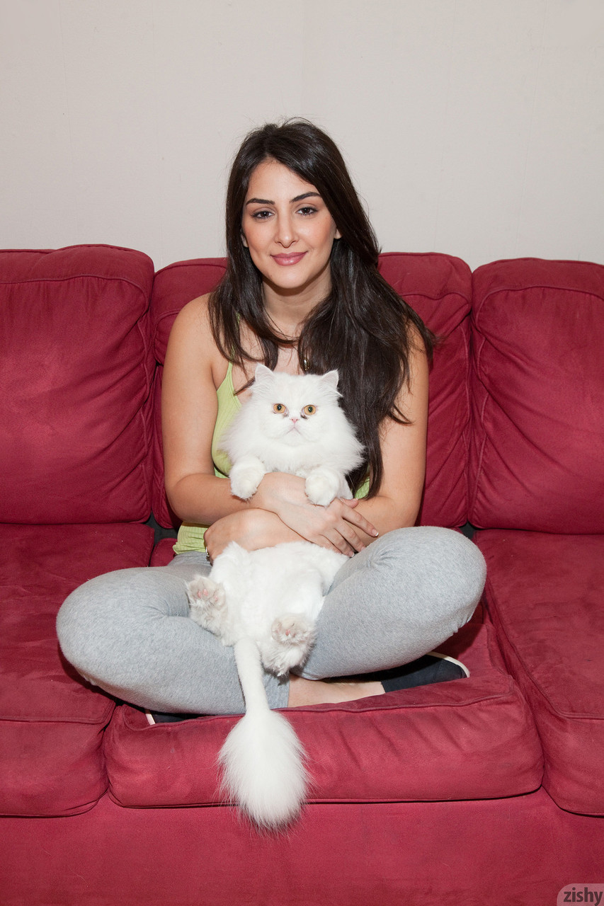 Israelische Milf Natali Gabban Ohne BH In Leggings Nackt-Model