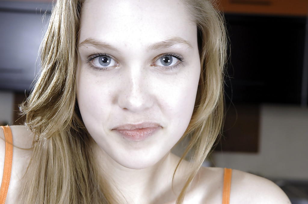 Naughty Teenage Babe With Petite Ass Slipping Off Her Underwear