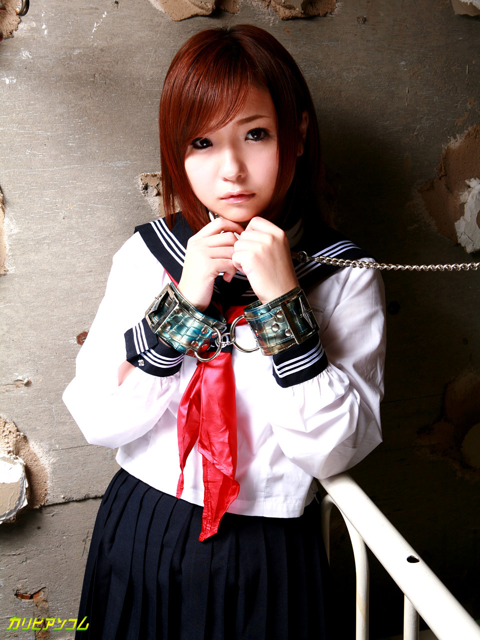 स्कूलगर्ल मिका सोनोहारा वाइब्रेटर से खिलवाड़ और गैंगबैंग