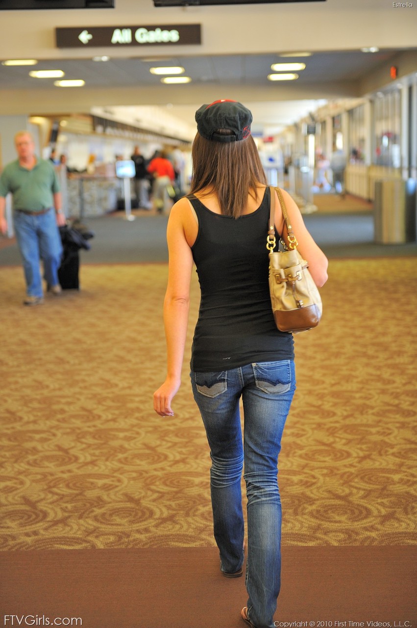 Adorable Girlfriend Estrella Exposes Fake Boobs And Tight Butt Outdoors