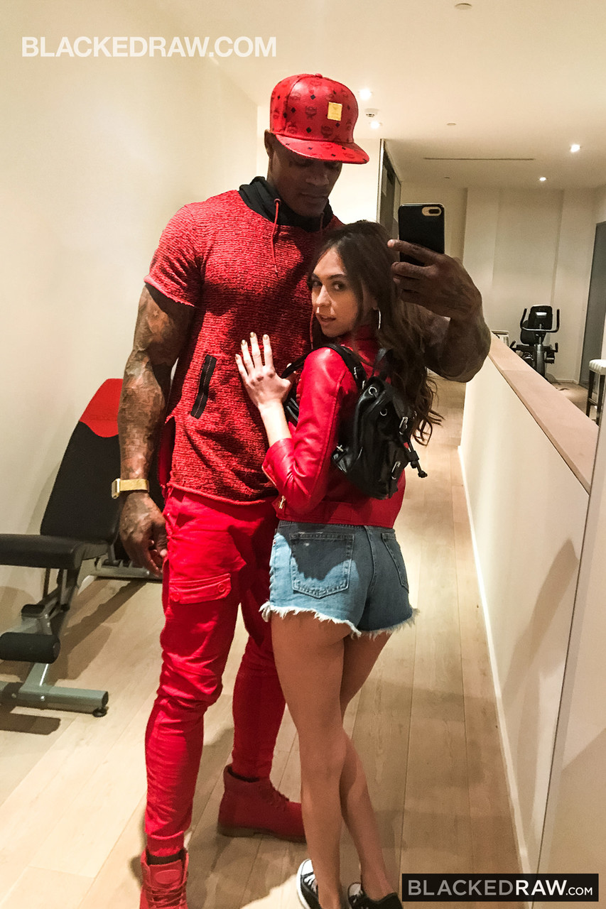 Petite Brunette Riley Reid Rides Big Black Cock Doggystyle And Gets Creampied