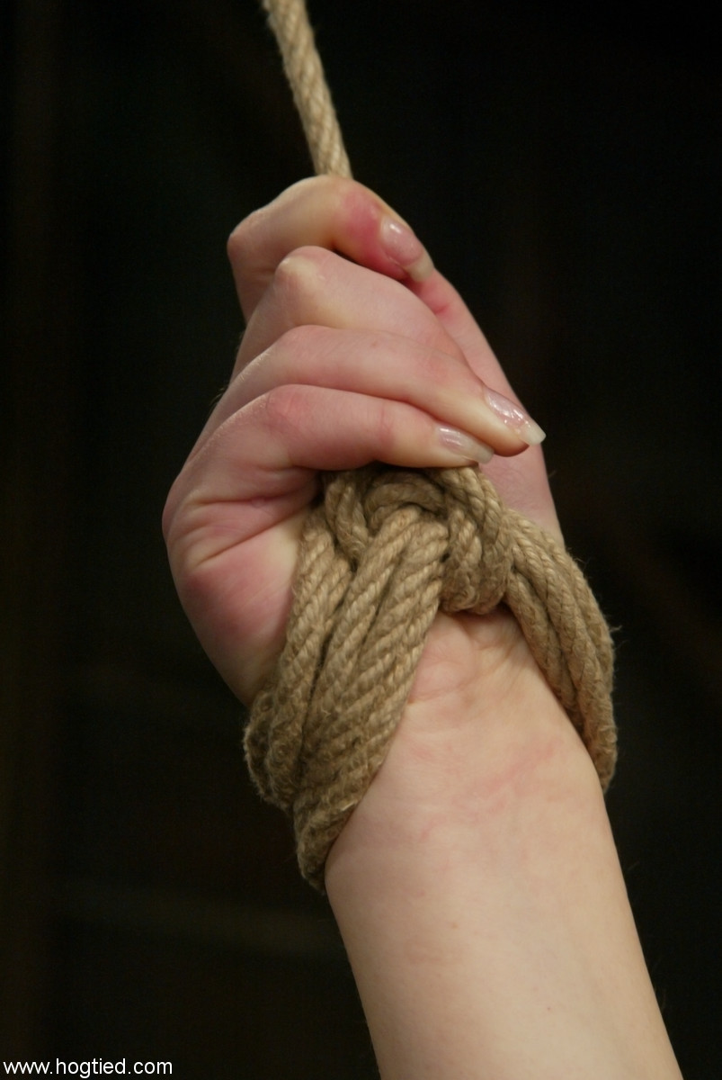 ホグタイド・サラ・スコットヌードギャラリー